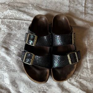 Women’s birkenstock sandals Size 37